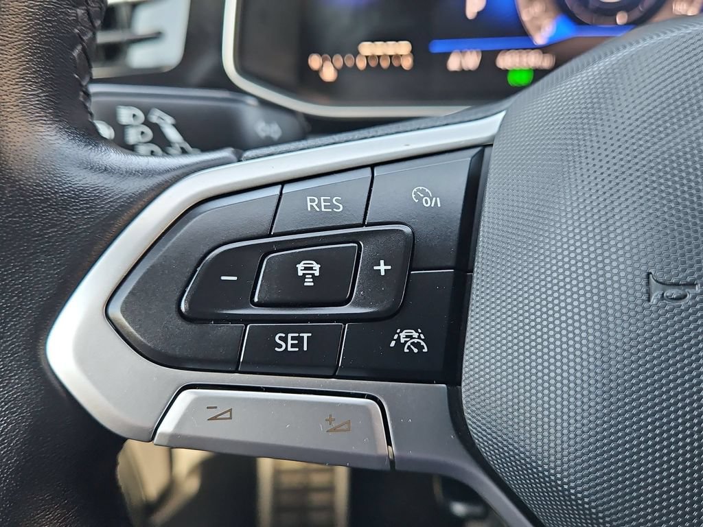 Used 2025 Volkswagen Jetta Sport FWD image 21