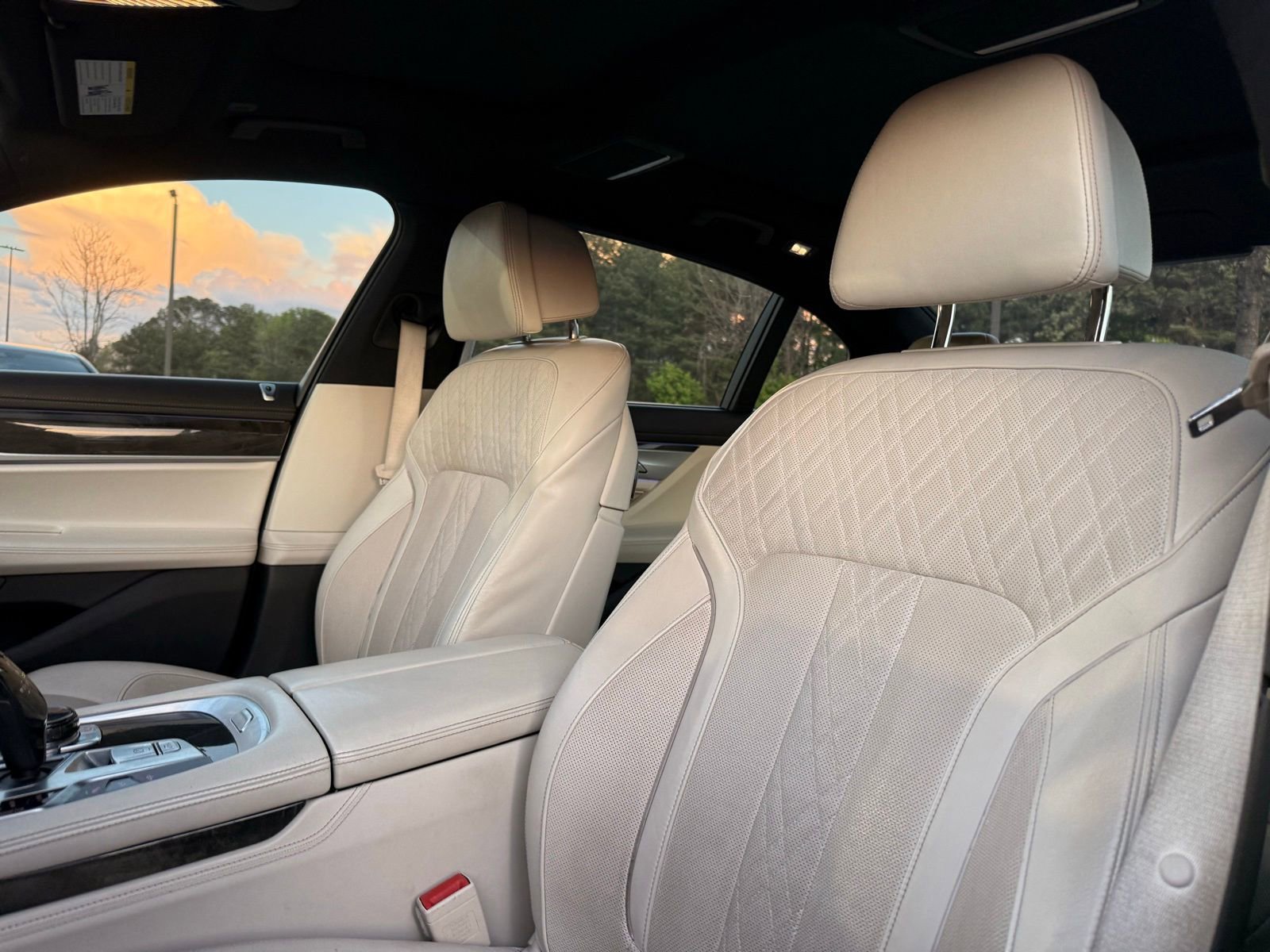 Used 2016 BMW 750i xDrive image 16