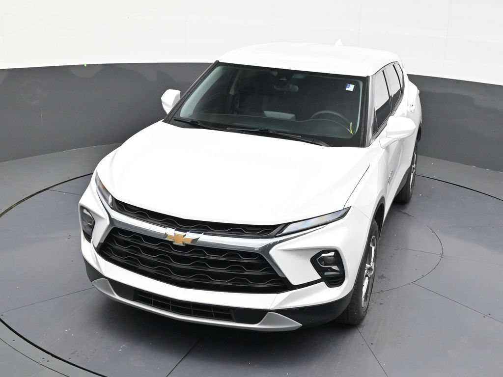 Used 2023 Chevrolet Blazer LT FWD image 19