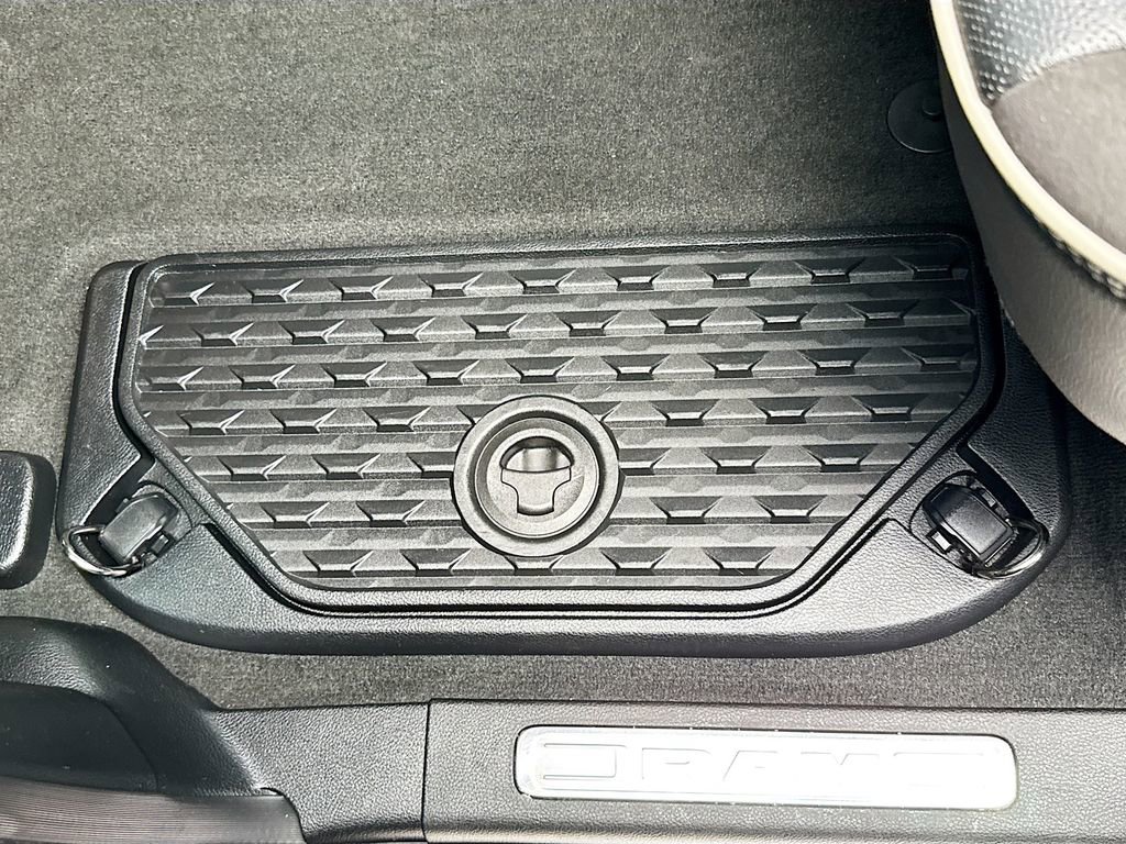 Used 2022 RAM 1500 Laramie AWD/4WD image 26