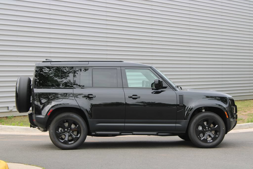 New 2026 Land Rover Defender 110 S AWD/4WD image 3