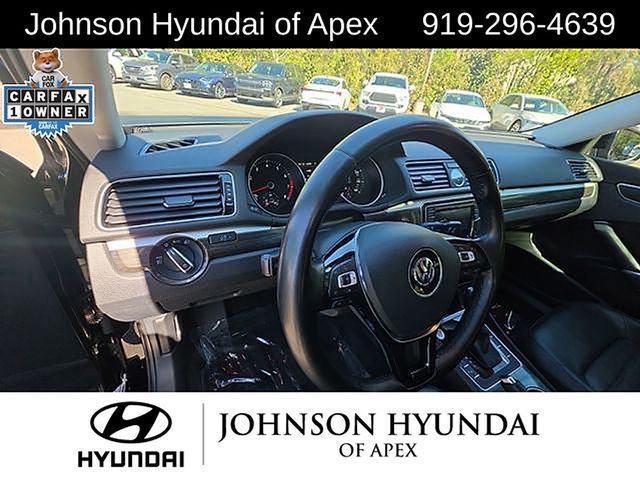 Used 2016 Volkswagen Passat 1.8T SEL Premium image 35