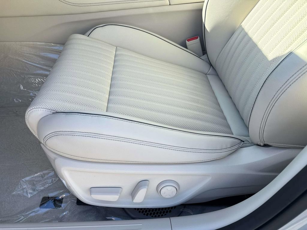 New 2026 Genesis G70 2.5T Prestige image 20