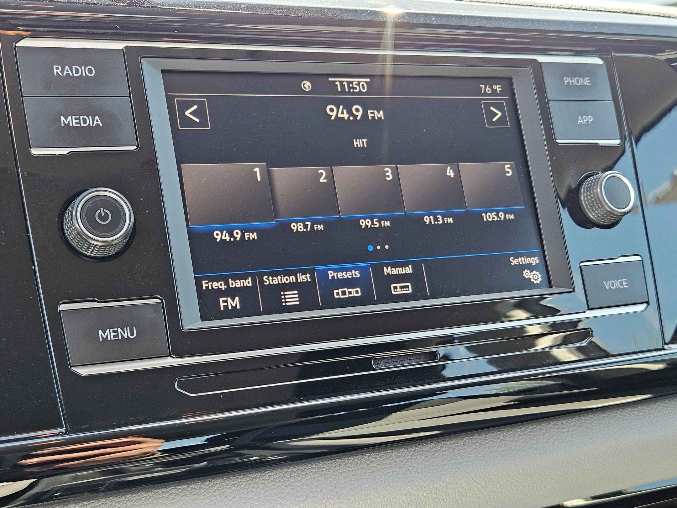 Used 2022 Volkswagen Taos S image 25