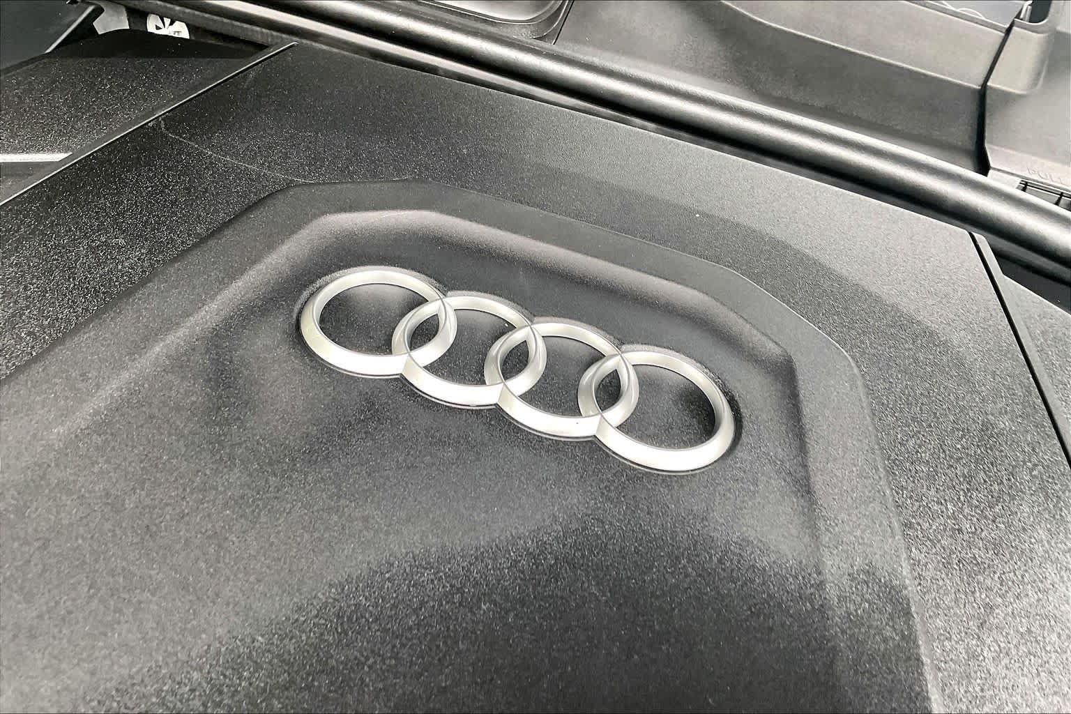 Used 2020 Audi Q7 3.0T Prestige AWD/4WD image 34