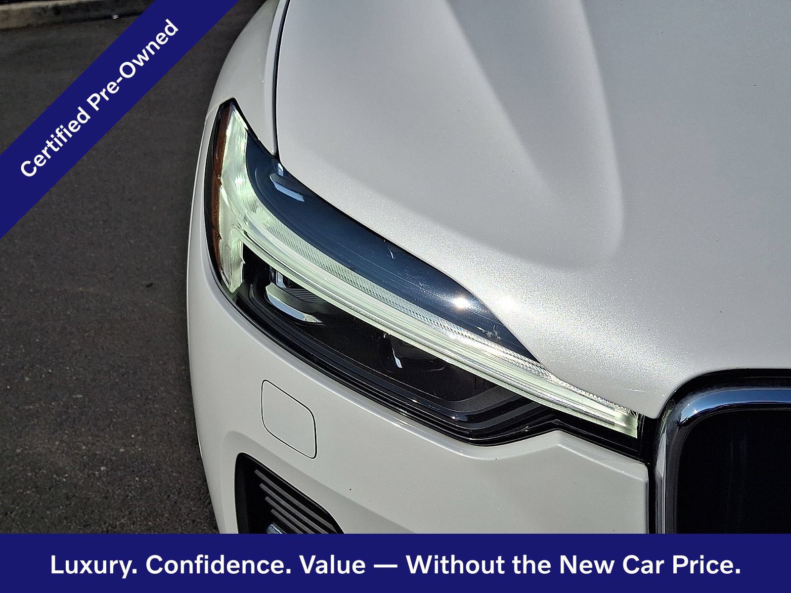 Certified 2022 Volvo XC60 B5 Momentum w/ Advanced Package AWD/4WD image 10