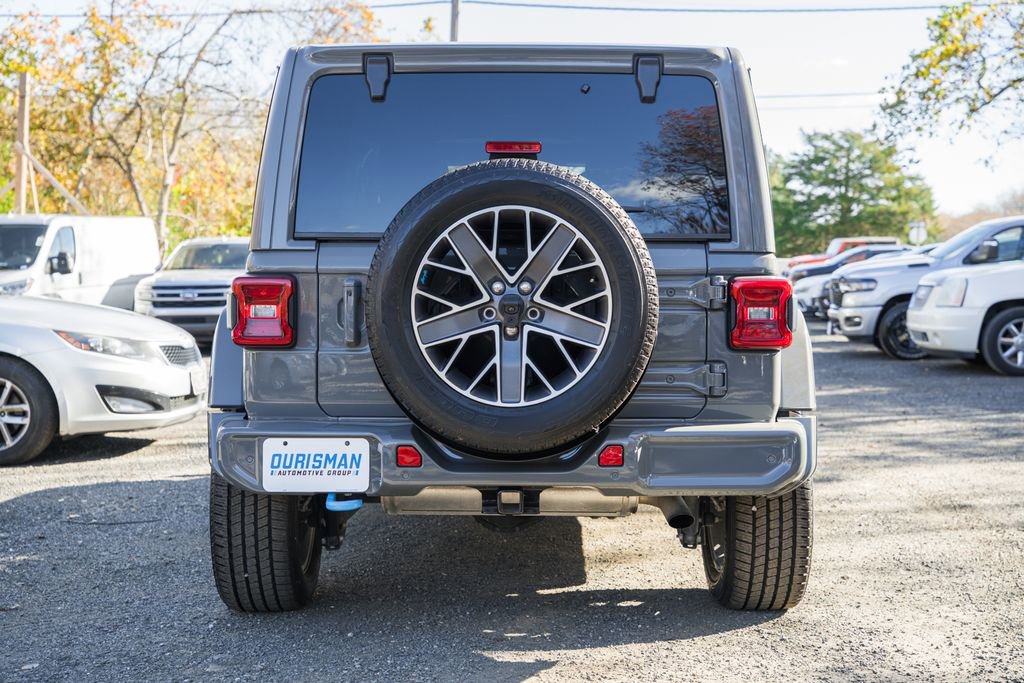 Used 2022 Jeep Wrangler Unlimited Sahara image 5