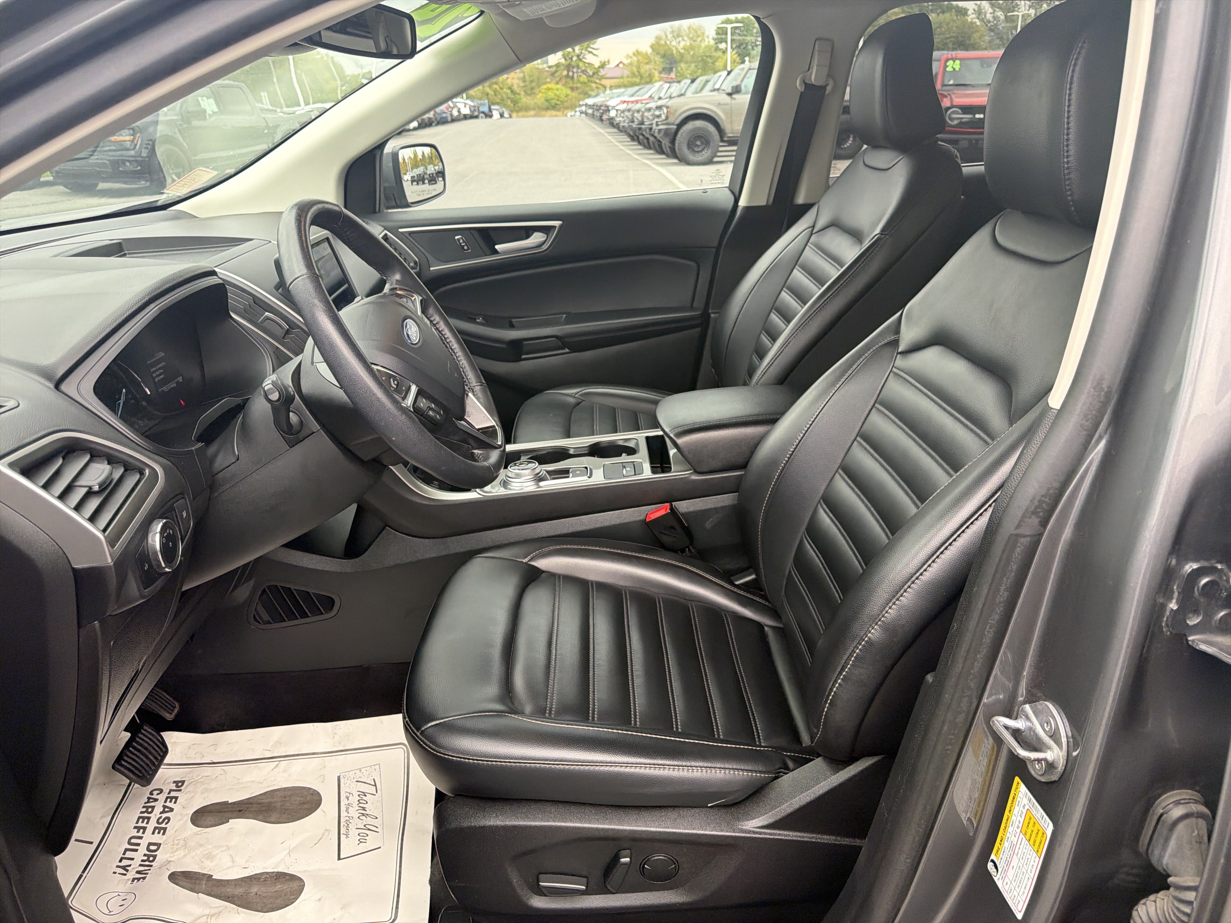 Used 2024 Ford Edge SEL AWD/4WD image 12