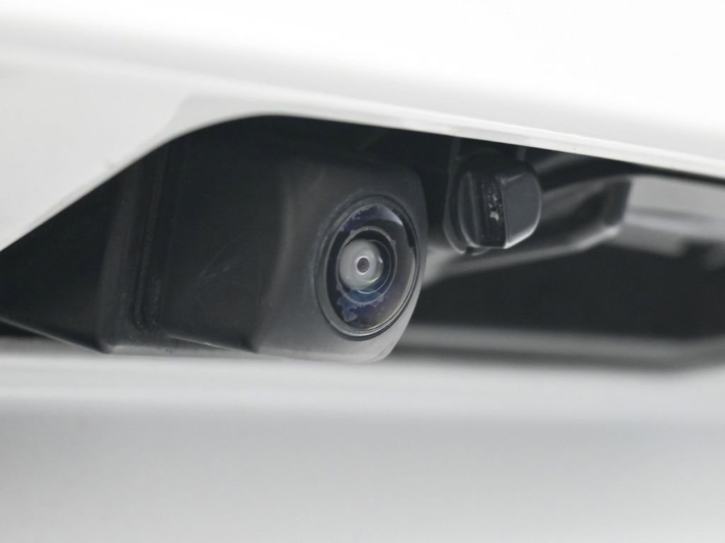 Used 2025 Acura RDX w/ Technology Package image 23