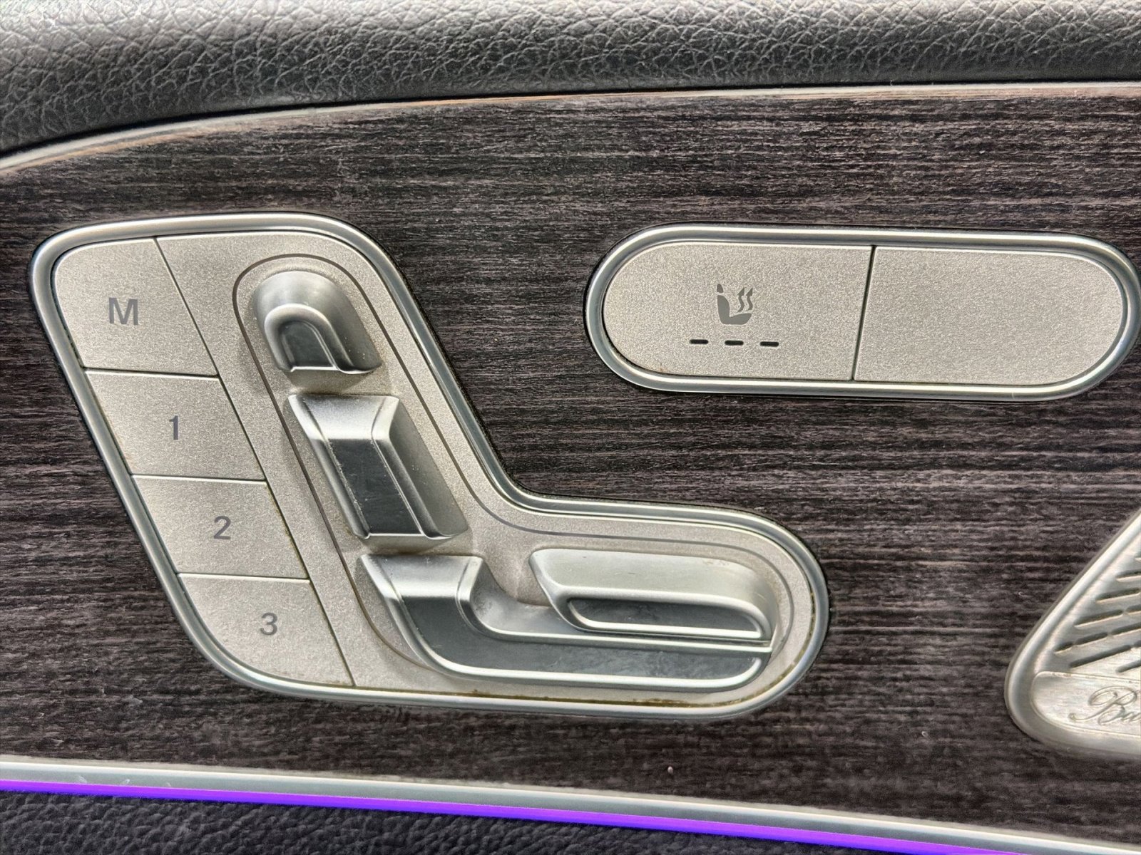 Used 2021 Mercedes-Benz GLE 350 4MATIC w/ Premium Package image 27