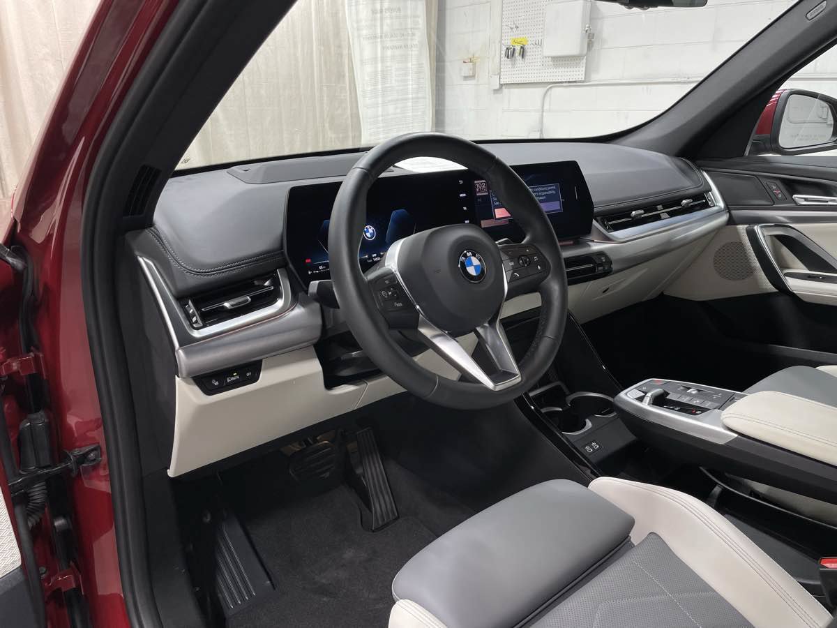 Used 2026 BMW X1 xDrive28i w/ Technology Package AWD/4WD image 10