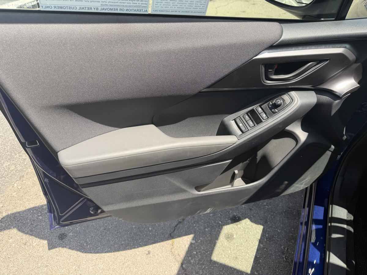 Used 2025 Subaru Impreza 2.0i AWD/4WD image 8