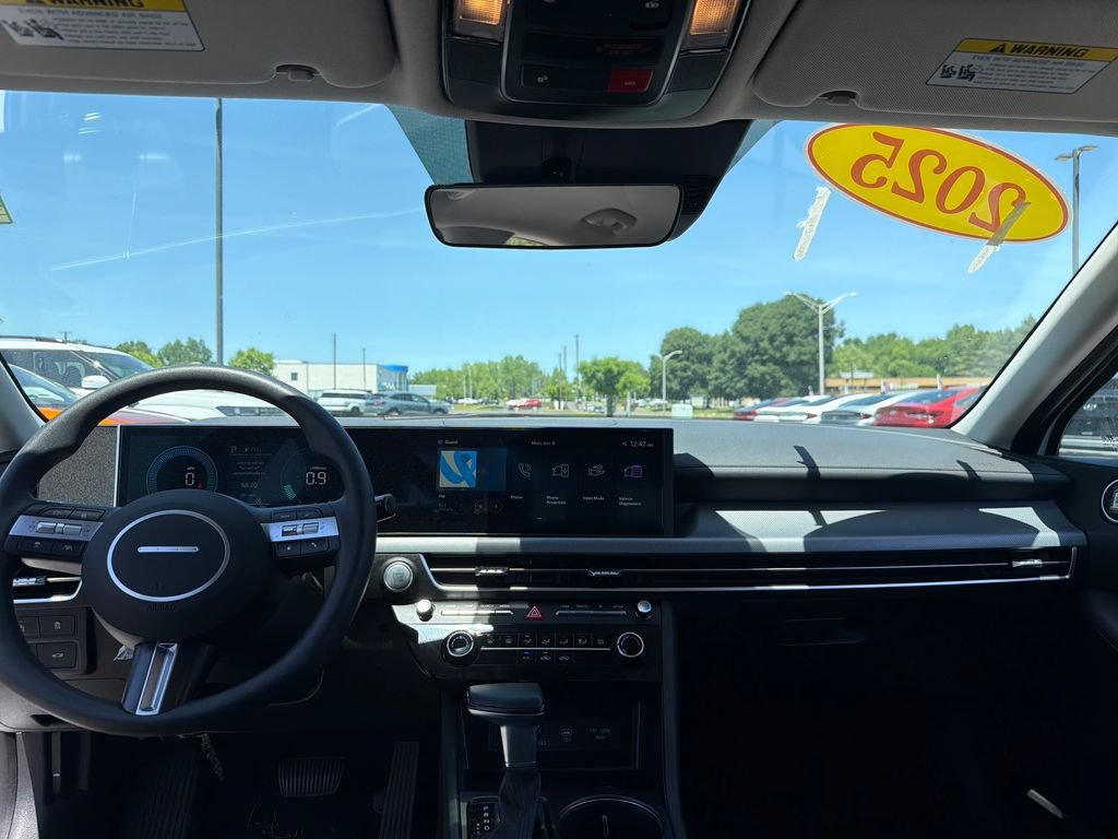 Certified 2025 Hyundai Sonata SE FWD image 16