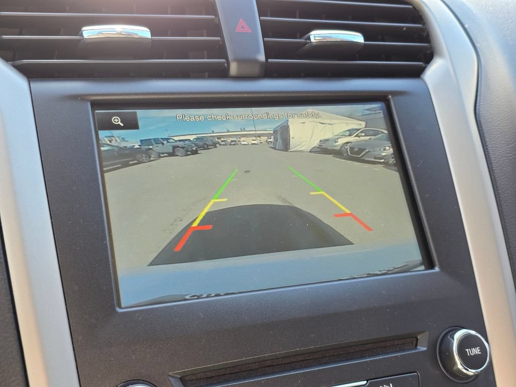 Used 2016 Ford Fusion SE w/ Equipment Group 202A FWD image 23