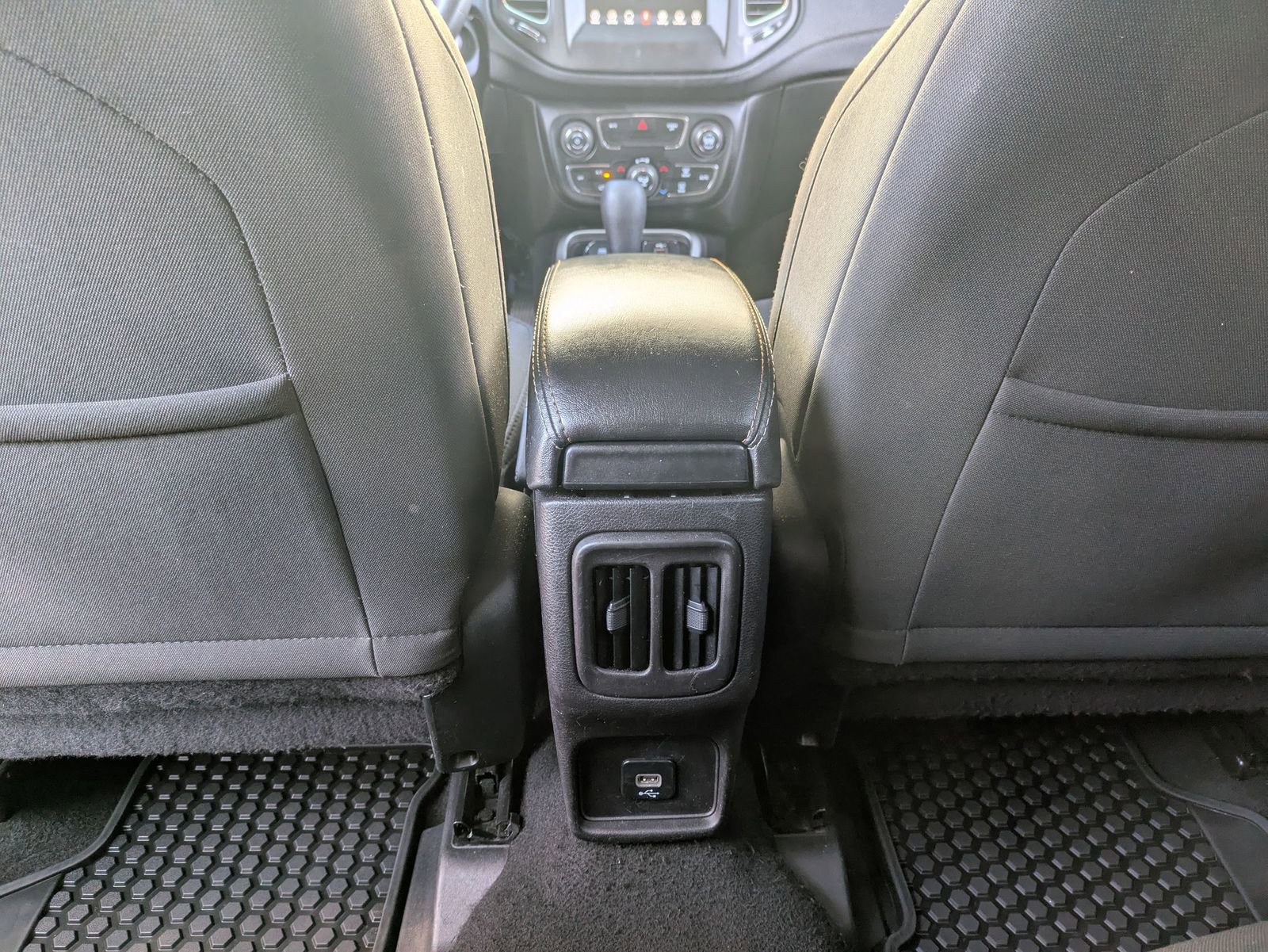 Used 2020 Jeep Compass Sport image 30