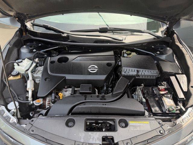 Used 2015 Nissan Altima 2.5 S w/ Power Driver Seat Package image 9