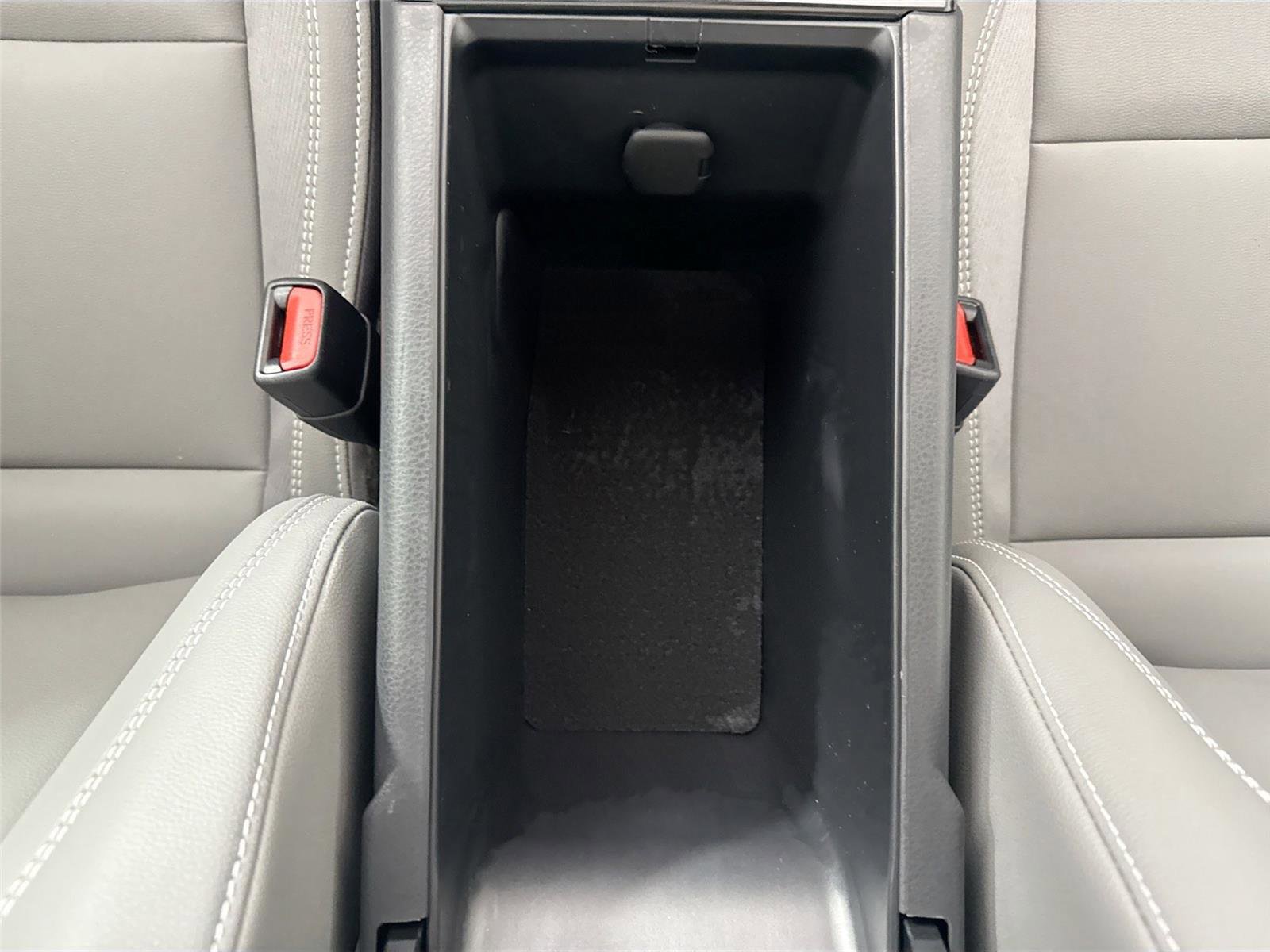 Used 2026 Toyota Camry SE w/ Multimedia Upgrade Package FWD image 34