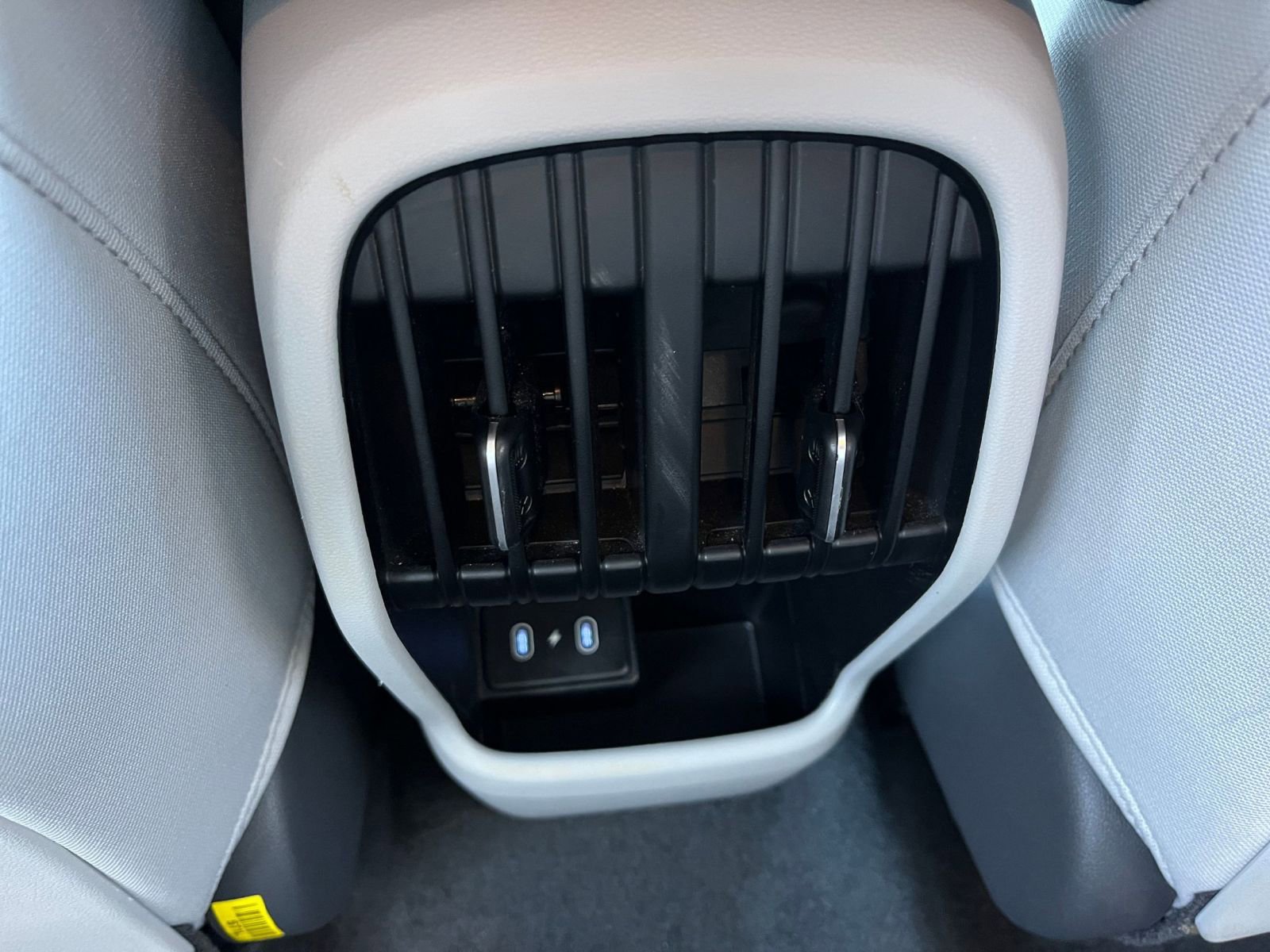 Used 2025 Hyundai Kona SEL image 24