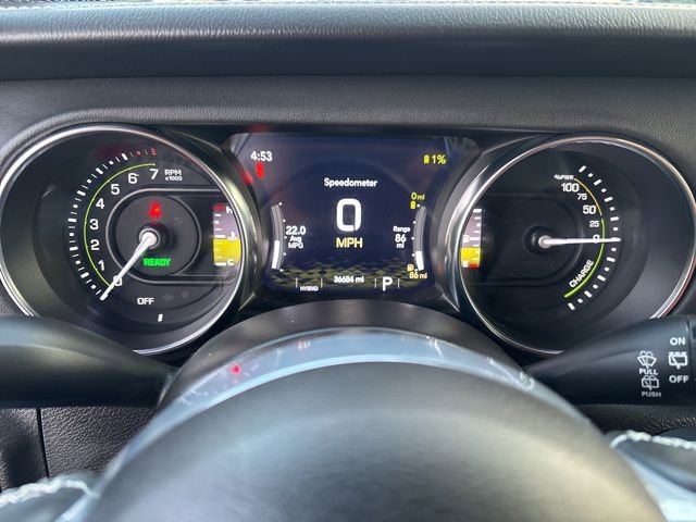 Used 2022 Jeep Wrangler Unlimited Sahara w/ Dual Top Group image 18