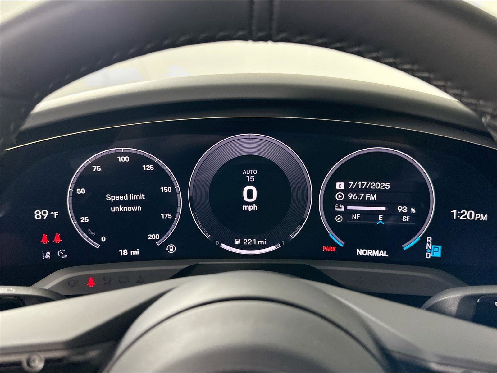 Certified 2025 Porsche Taycan AWD/4WD image 19