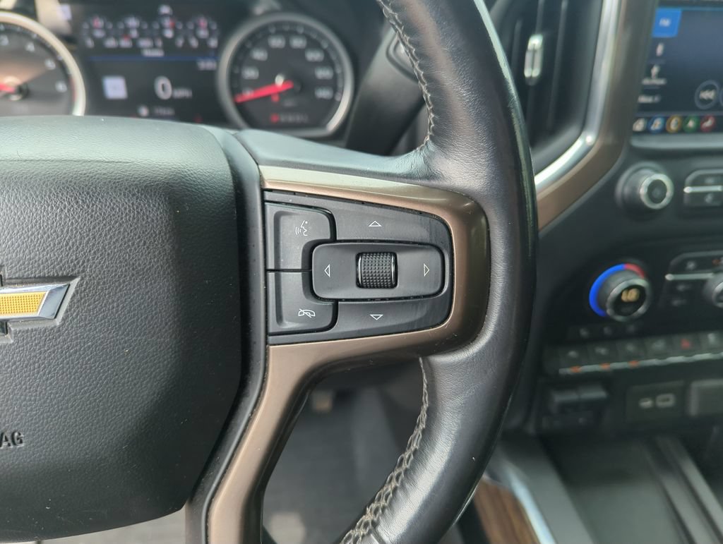 Used 2019 Chevrolet Silverado 1500 High Country w/ Technology Package RWD image 23