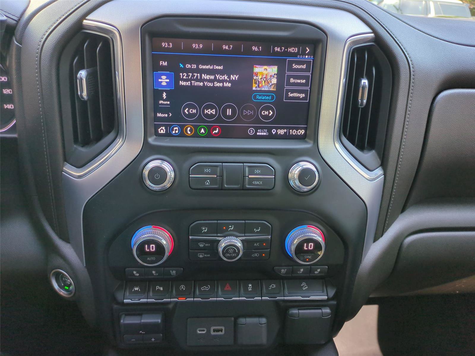 Used 2020 GMC Sierra 1500 SLT w/ SLT Premium Plus Package AWD/4WD image 21
