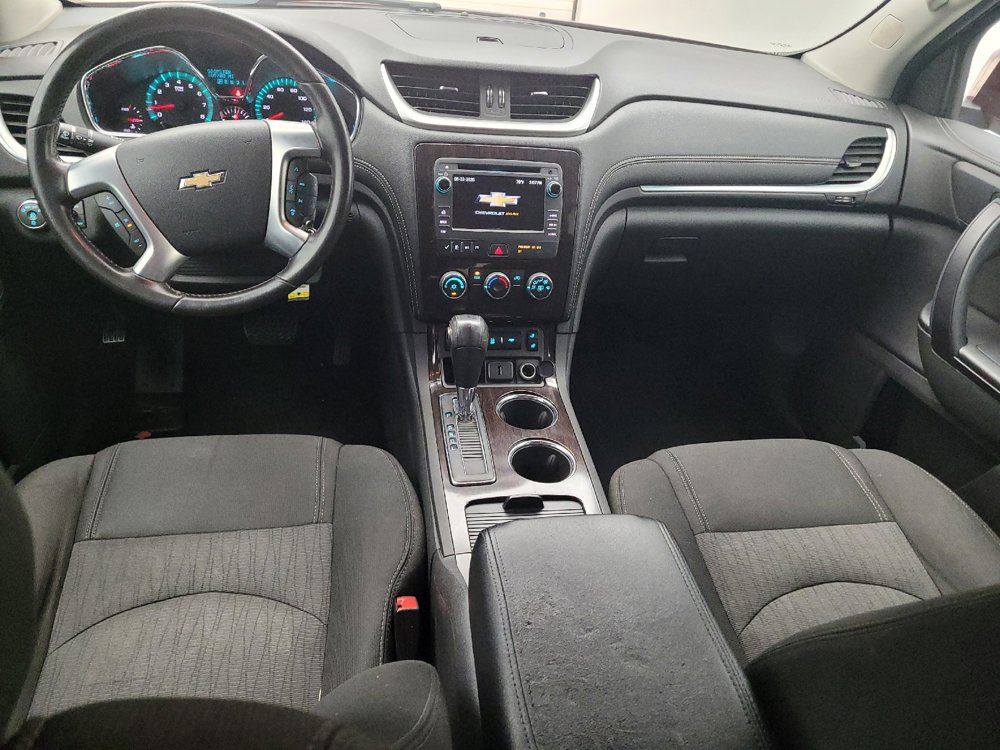 Used 2017 Chevrolet Traverse LT w/ Style and Technology Package FWD image 22