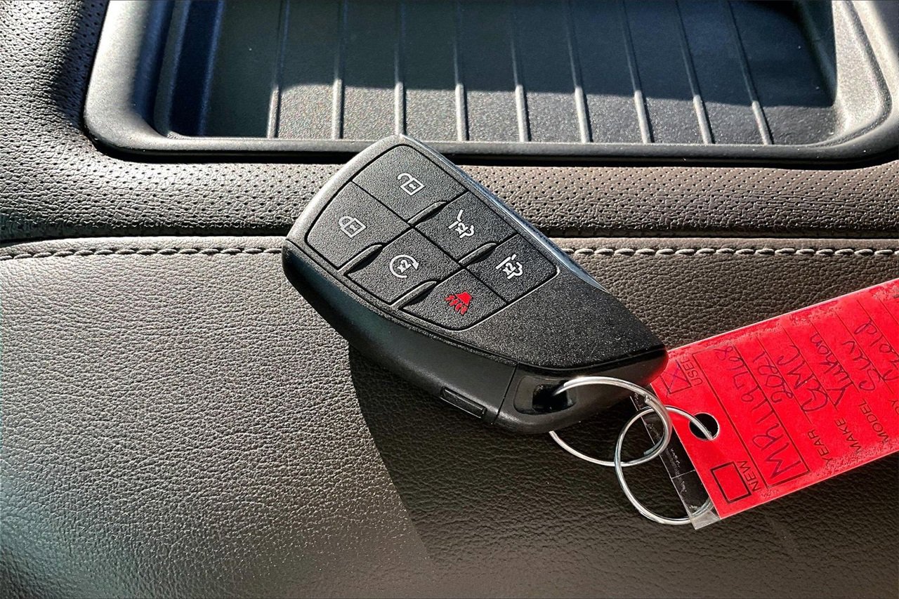 Used 2021 GMC Yukon SLT w/ SLT Luxury Plus Package image 32