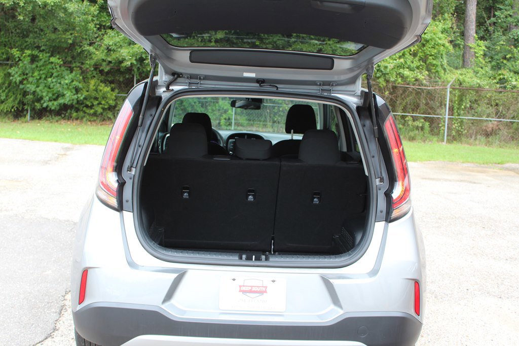 Used 2024 Kia Soul LX w/ Option Group 015 image 17