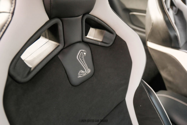 Used 2020 Ford Mustang Shelby GT500 w/ Carbon Fiber Track Pack image 28