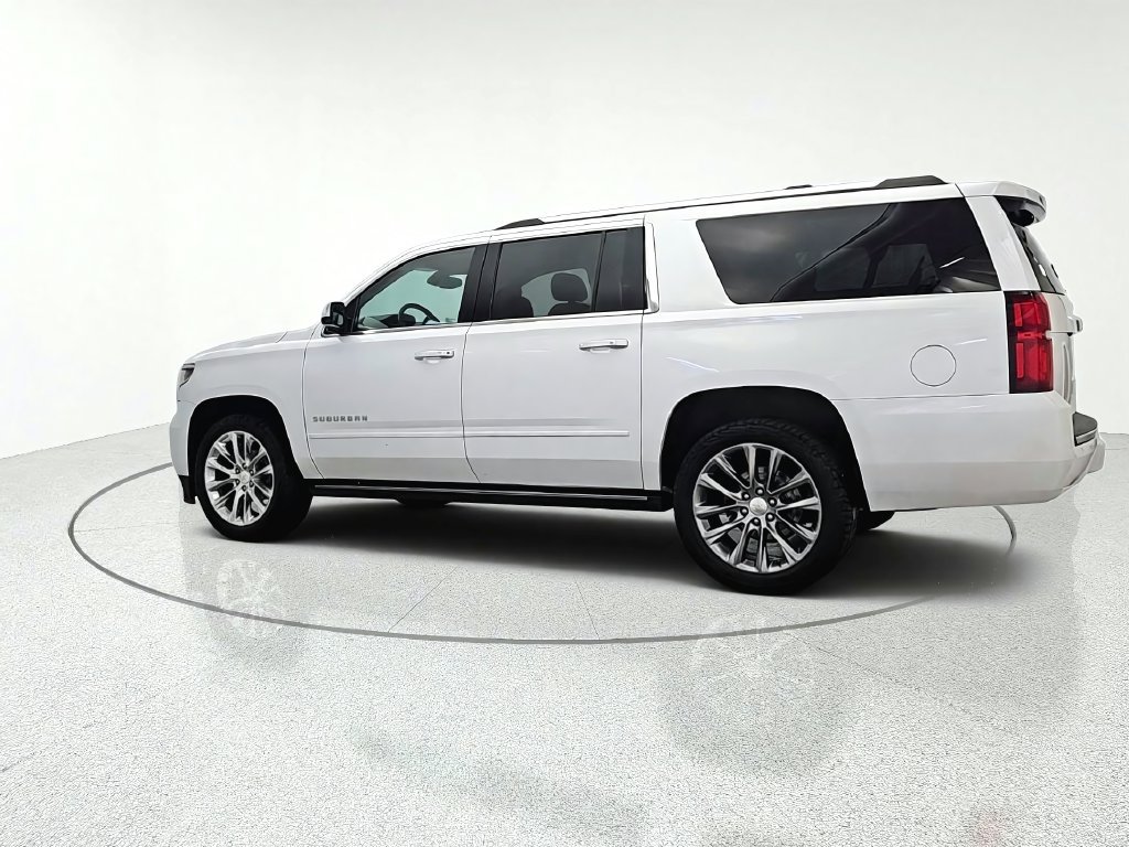 Used 2019 Chevrolet Suburban Premier w/ Premier Plus Edition AWD/4WD image 4