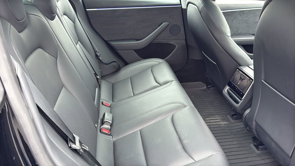Used 2025 Tesla Model 3 Long Range image 29