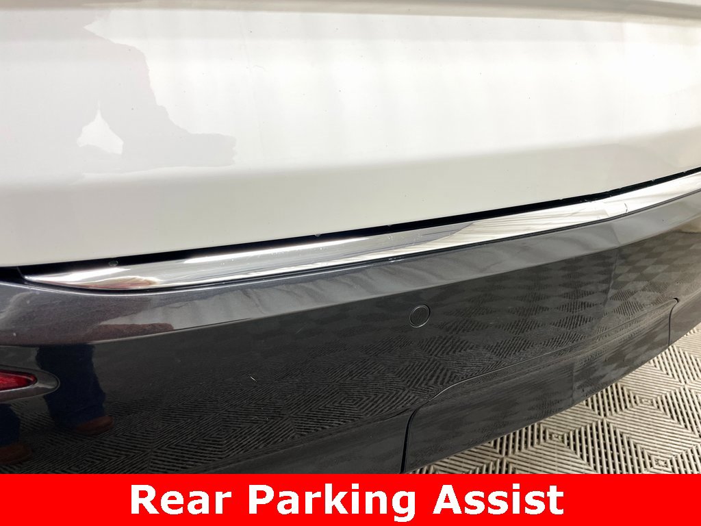 Certified 2018 Buick Enclave Premium w/ Experience Buick Package image 19