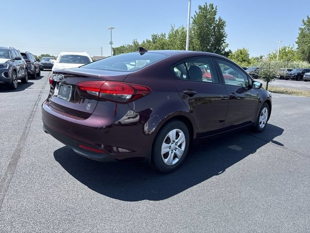 Used 2017 Kia Forte LX FWD image 9