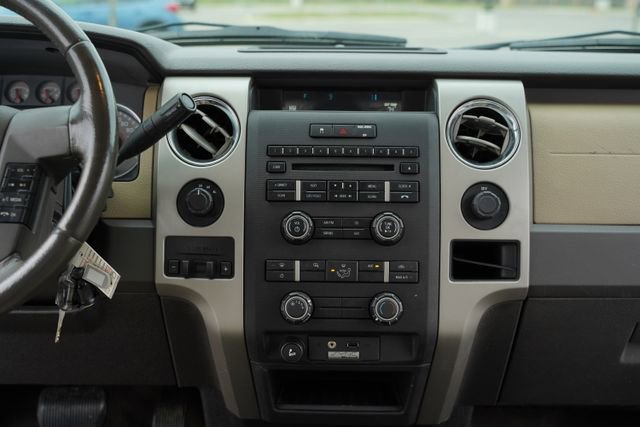 Used 2010 Ford F150 XLT image 26