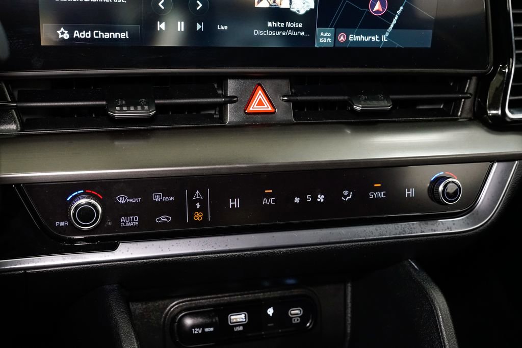 Certified 2025 Kia Sportage EX image 18