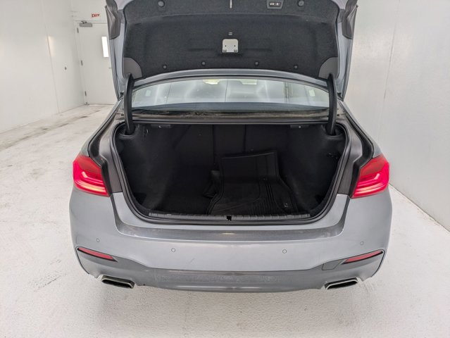Used 2018 BMW 530i xDrive image 6