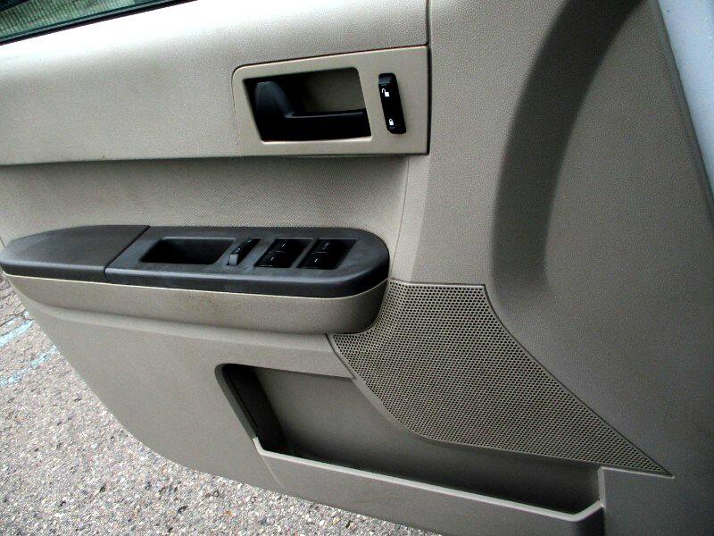 Used 2012 Ford Escape XLS image 15