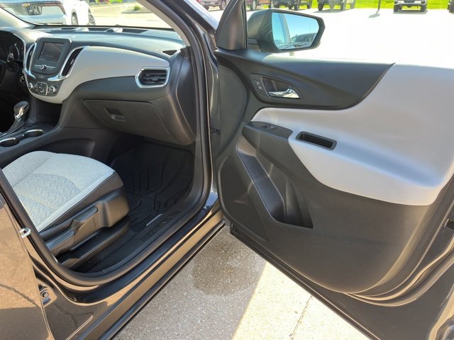 Used 2022 Chevrolet Equinox LS w/ LS Convenience Package image 51