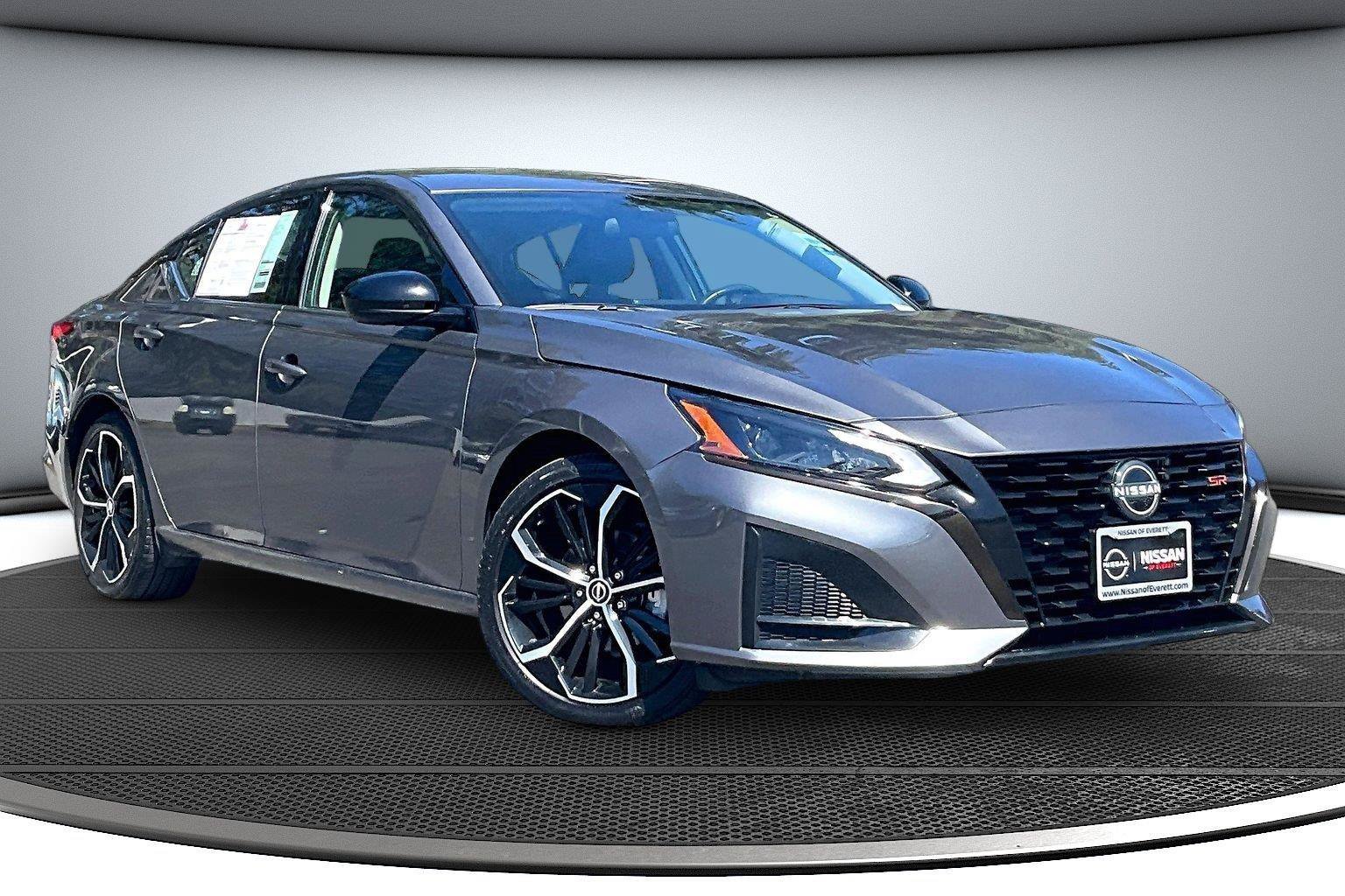 Used 2024 Nissan Altima 2.5 SR FWD image 1
