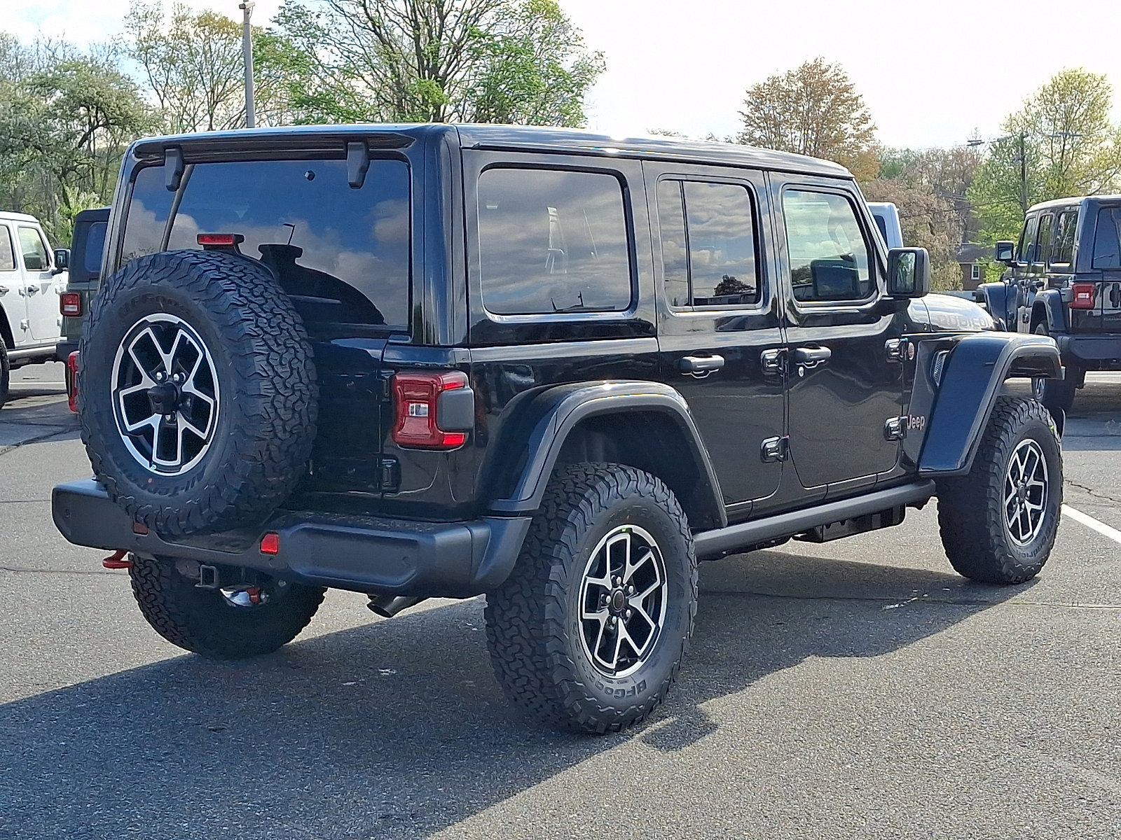 New 2026 Jeep Wrangler Unlimited Rubicon AWD/4WD image 4