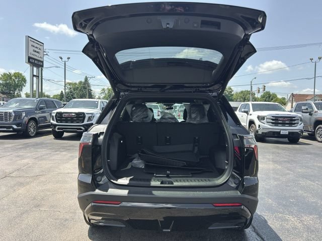 New 2027 Chevrolet Equinox RS w/ Convenience Package III AWD/4WD image 9