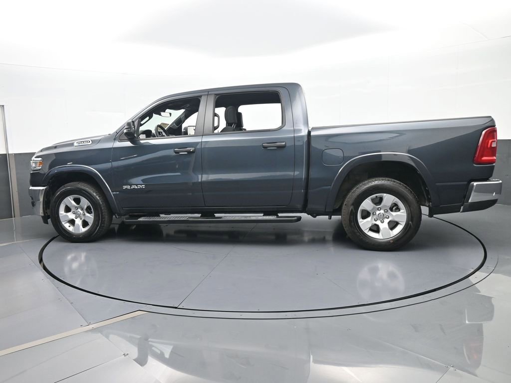 Used 2025 RAM 1500 Big Horn AWD/4WD image 3