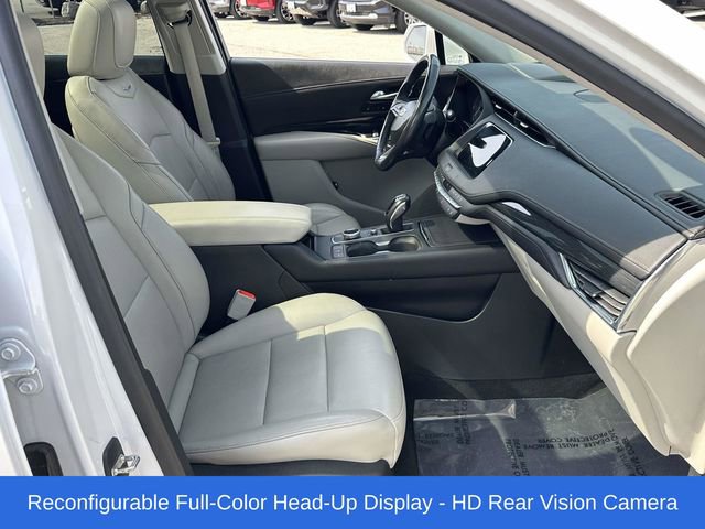 Used 2019 Cadillac XT4 Premium Luxury w/ Technology Package image 21