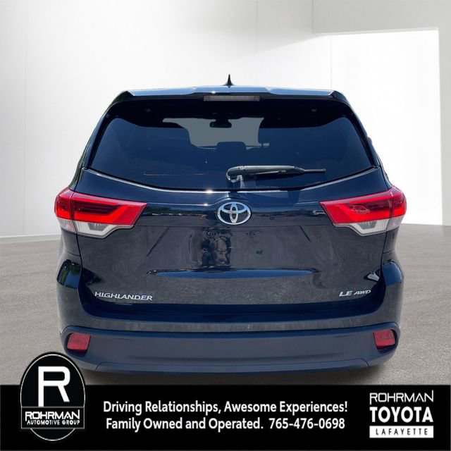 Used 2017 Toyota Highlander Plus AWD/4WD image 4