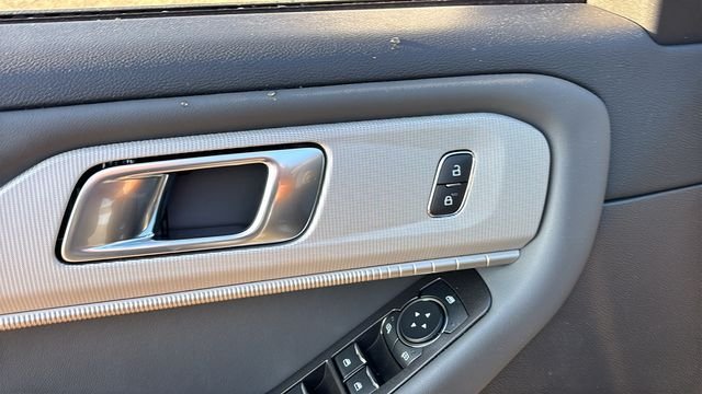 New 2026 Ford Explorer Active w/ Active Comfort Package AWD/4WD image 9