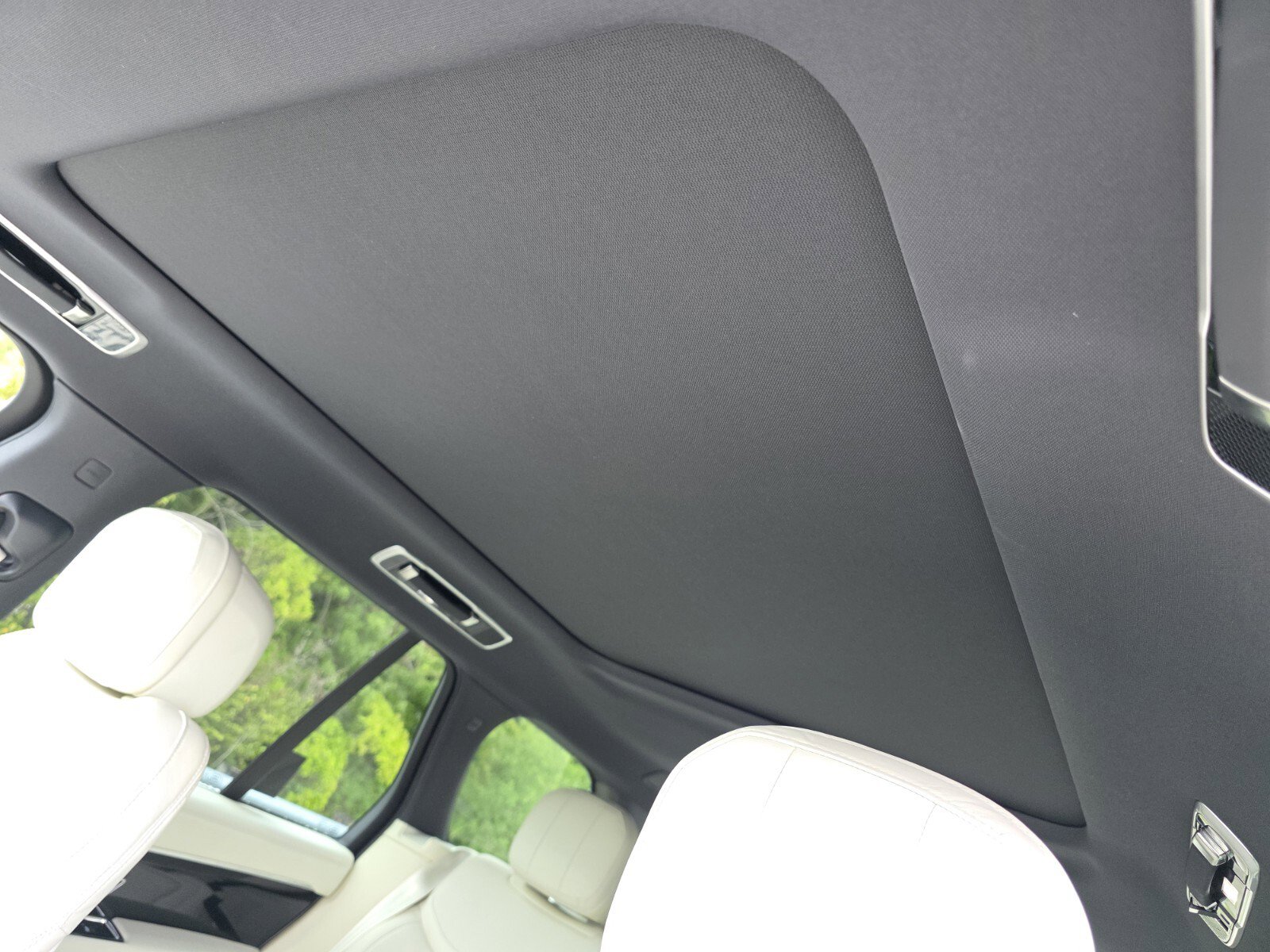 Certified 2024 Land Rover Range Rover SE AWD/4WD image 13