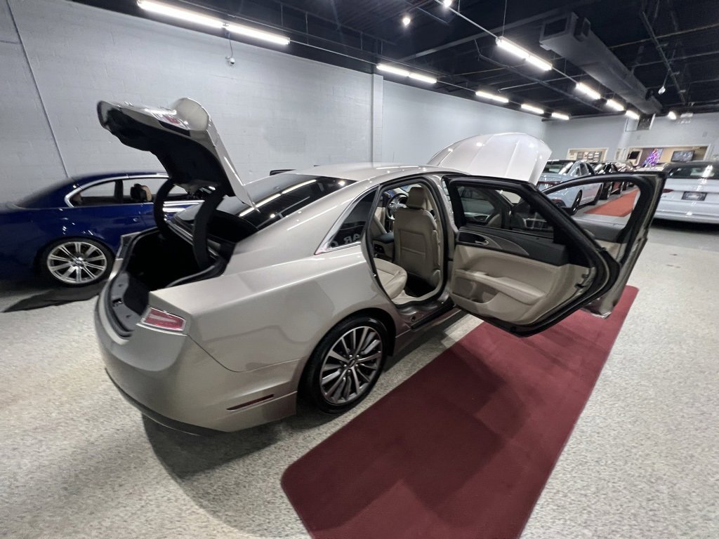Used 2019 Lincoln MKZ Premiere image 55