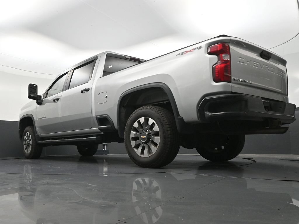 Used 2022 Chevrolet Silverado 2500 Custom w/ Custom Convenience Package AWD/4WD image 25