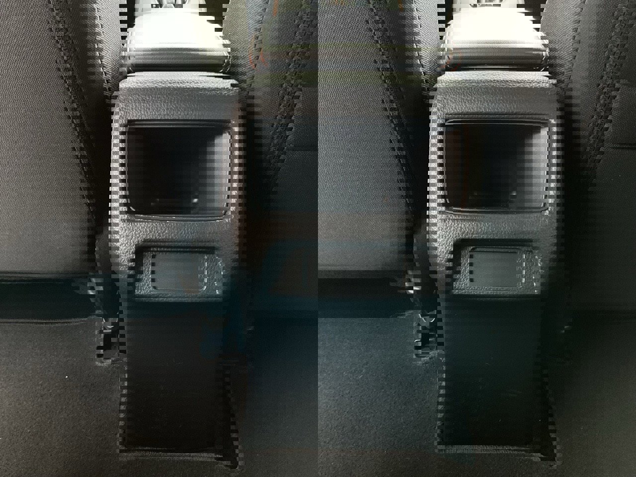 Used 2025 Honda HR-V Sport image 19